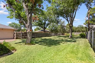 5201 Lake Highlands Dr, Waco, TX 76710 - Photo 19