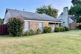 618 Pyramid Dr, Garland, TX 75040 - Photo 3