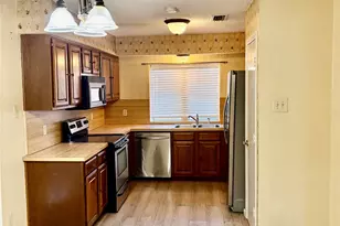 618 Pyramid Dr, Garland, TX 75040 - Photo 9