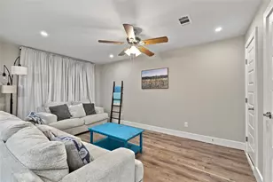 720 Thersa Dr, River Oaks, TX 76114 - Photo 9