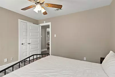 720 Thersa Drive, River Oaks, TX 76114 - Photo 27