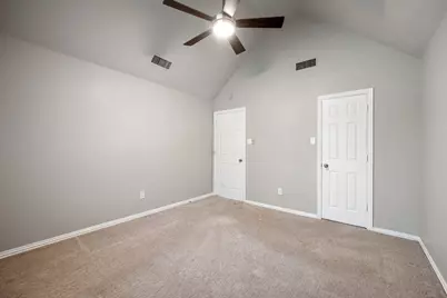 2311 Creekside Circle N, Irving, TX 75063 - Photo 21