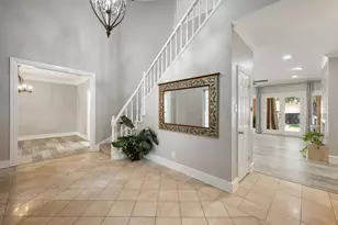 2311 Creekside Cir N, Irving, TX 75063 - Photo 3