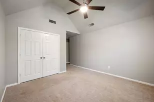 2311 Creekside Cir N, Irving, TX 75063 - Photo 27