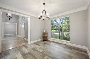 2311 Creekside Cir N, Irving, TX 75063 - Photo 31