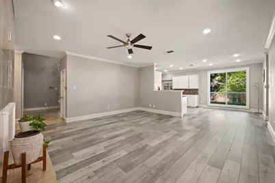 2311 Creekside Circle N, Irving, TX 75063 - Photo 9
