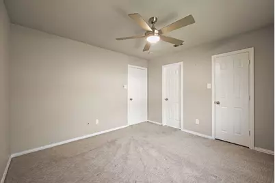 2311 Creekside Circle N, Irving, TX 75063 - Photo 31