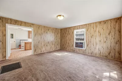 431 W Collins Street, Stephenville, TX 76401 - Photo 3