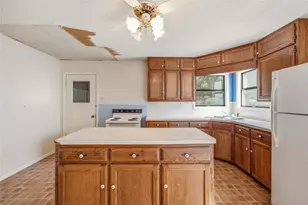 431 W Collins St, Stephenville, TX 76401 - Photo 7