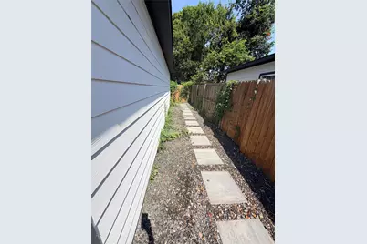 2823 Farragut Street, Dallas, TX 75215 - Photo 15