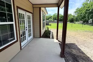 302 E Travis St, Leonard, TX 75452 - Photo 33