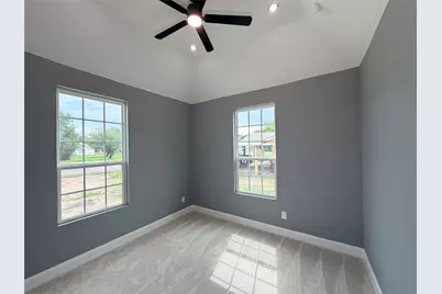302 E Travis Street, Leonard, TX 75452 - Photo 23