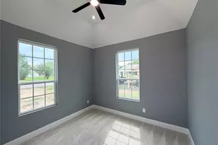 302 E Travis St, Leonard, TX 75452 - Photo 23