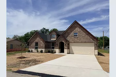 302 E Travis Street, Leonard, TX 75452 - Photo 1