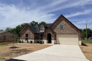 302 E Travis St, Leonard, TX 75452 - Photo 1