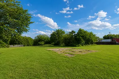 2512 E Ann Arbor Avenue, Dallas, TX 75216 - Photo 7