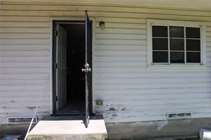 2406 E Illinois Ave, Dallas, TX 75216 - Photo 11