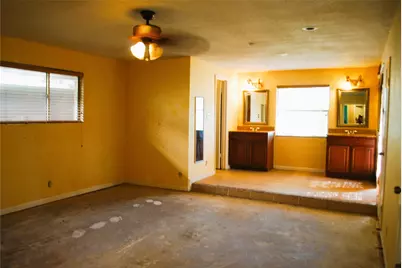 3530 Kiestcrest Drive, Dallas, TX 75233 - Photo 7