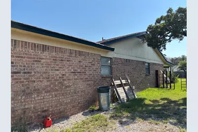 308 Hickorywood Street, Azle, TX 76020 - Photo 21