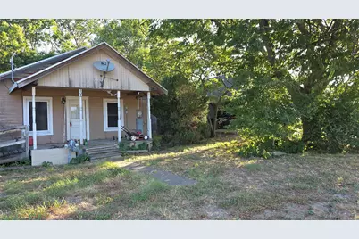 208 E Austin, Leonard, TX 75452 - Photo 3