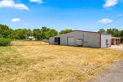 901 E Dallas Avenue, Cooper, TX 75432 - Photo 5