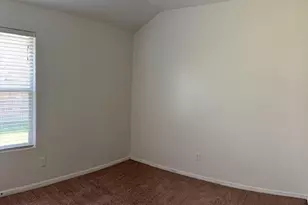 945 Loftin St, Crowley, TX 76036 - Photo 9