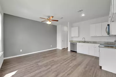 1608 Ash Crescent Street, Fort Worth, TX 76104 - Photo 9
