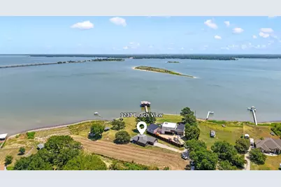 1237 Beachview, Seven Points, TX 75143 - Photo 1