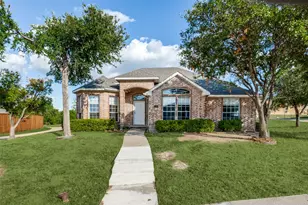4500 Saddlebrook Dr, Carrollton, TX 75010 - Photo 1