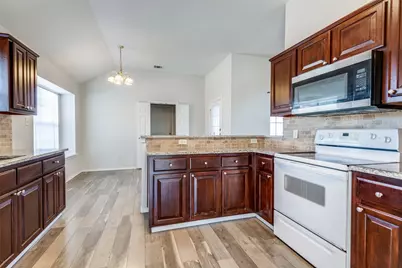 4500 Saddlebrook Drive, Carrollton, TX 75010 - Photo 7