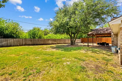 1032 Kane Street, Benbrook, TX 76126 - Photo 5