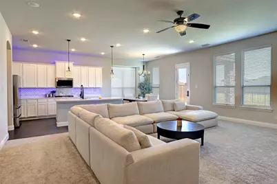 2707 Lazy Pine Lane, Arlington, TX 76001 - Photo 7