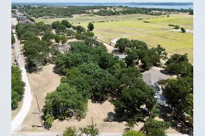 1401 Park Street, Azle, TX 76020 - Photo 9