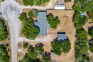 4406 Apple Tree Ct, Granbury, TX 76048 - Photo 37