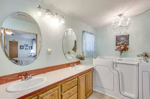 4406 Apple Tree Ct, Granbury, TX 76048 - Photo 17