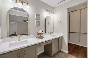 630 Berkley Dr, Grapevine, TX 76051 - Photo 5