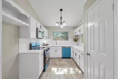 630 Berkley Drive, Grapevine, TX 76051 - Photo 3