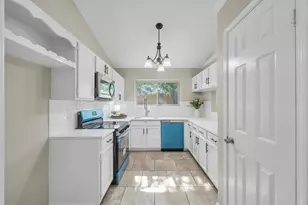 630 Berkley Dr, Grapevine, TX 76051 - Photo 3
