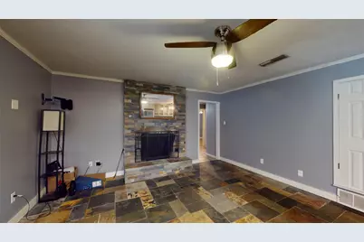 113 E Avenue C, Waxahachie, TX 75165 - Photo 11