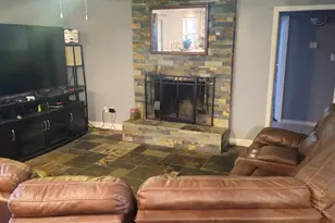 113 E Ave C, Waxahachie, TX 75165 - Photo 9