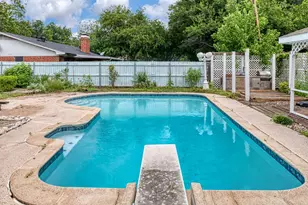 113 E Ave C, Waxahachie, TX 75165 - Photo 33