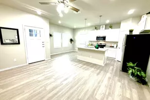 3501 Renfro, Burleson, TX 76028 - Photo 3