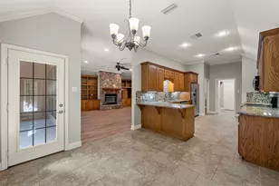 108 Landsborough Dr, Waco, TX 76712 - Photo 9