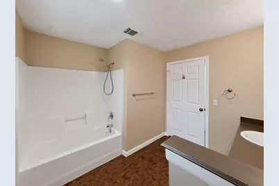 2239 Wilhurt Avenue, Dallas, TX 75216 - Photo 13