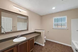 2239 Wilhurt Ave, Dallas, TX 75216 - Photo 11