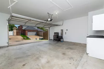 8905 Lakepointe Avenue, Rowlett, TX 75088 - Photo 25