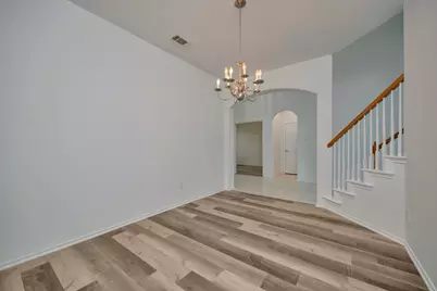 3244 Serpis, Grand Prairie, TX 75054 - Photo 9