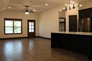 213 Clover Cir, Weatherford, TX 76086 - Photo 9