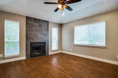 2917 Penny Lane, Euless, TX 76039 - Photo 3