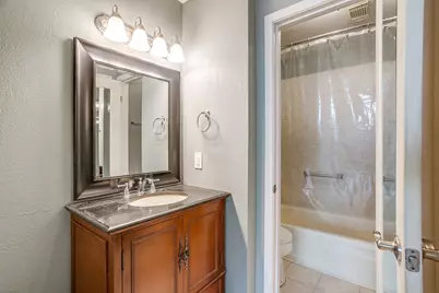 13845 Leinsper Green Street, Dallas, TX 75240 - Photo 19